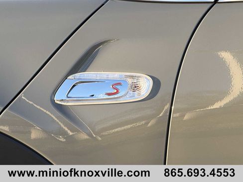 Used 2019 MINI Cooper S w/ Signature Upholstery Package image 32