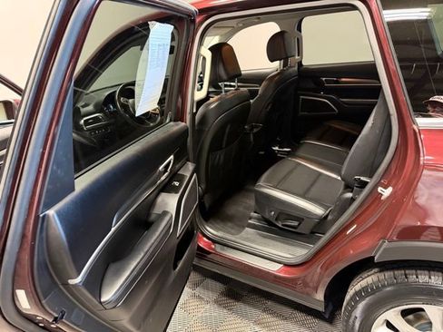 Used 2022 Kia Telluride LX AWD/4WD image 18