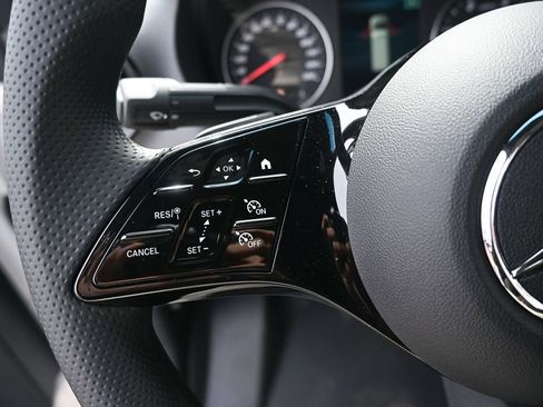 Used 2025 Mercedes-Benz Sprinter 2500 image 10