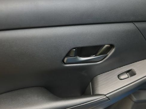 Used 2025 Nissan Sentra SV FWD image 23