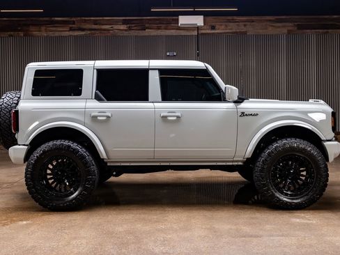 Used 2026 Ford Bronco Outer Banks AWD/4WD image 11