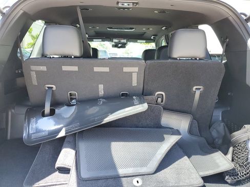 Used 2025 Kia Telluride EX X-Line AWD/4WD image 8