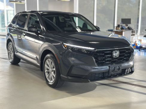 Used 2025 Honda CR-V EX image 3