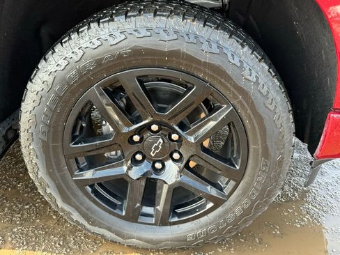 Used 2025 Chevrolet Silverado 1500 RST image 32