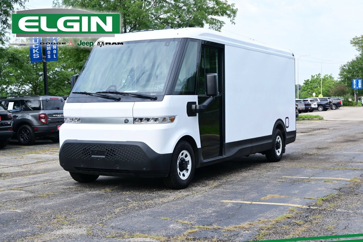 Used 2024 Chevrolet Brightdrop 600 w/ Commercial Equipment Package AWD/4WD image 1