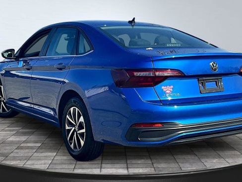 Used 2024 Volkswagen Jetta S image 2