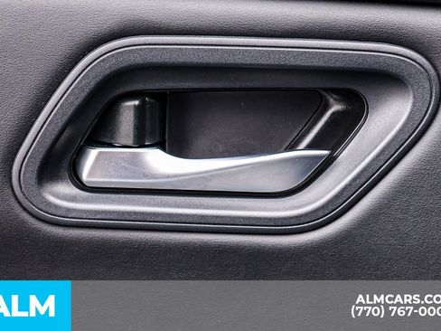 Used 2024 Nissan Rogue SV image 56