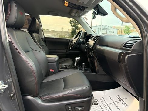 Used 2024 Toyota 4Runner TRD Off-Road Premium AWD/4WD image 12