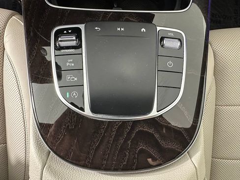 Used 2021 Mercedes-Benz E 350 Sedan image 26