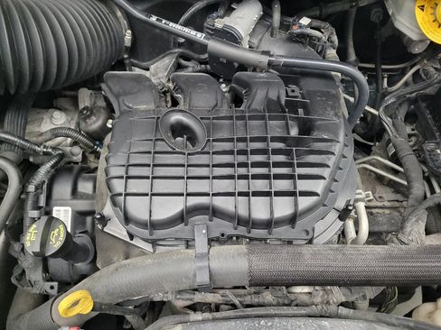 Used 2020 Dodge Grand Caravan SXT FWD image 30