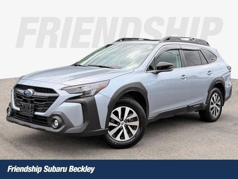 Used 2025 Subaru Outback Premium AWD/4WD image 1