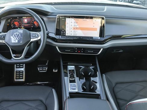 New 2026 Volkswagen Atlas Peak Edition AWD/4WD image 34