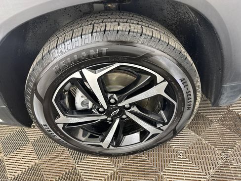 Used 2023 Chevrolet TrailBlazer RS w/ Sun and Liftgate Package AWD/4WD image 30