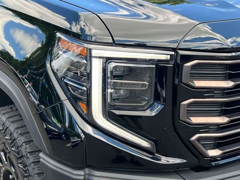 Used 2023 GMC Sierra 1500 AT4X w/ AT4X AEV Edition AWD/4WD image 7