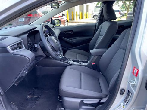 Used 2024 Toyota Corolla LE FWD image 11