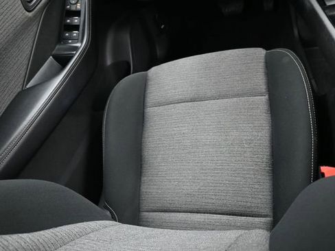 Used 2023 Nissan Rogue SV image 13