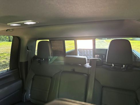 Used 2020 GMC Sierra 2500 Denali w/ Denali Ultimate Package image 18