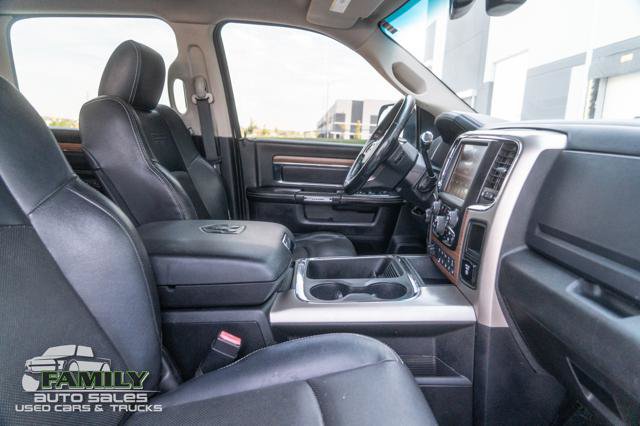 Used 2017 RAM 2500 Laramie w/ Sport Appearance Group AWD/4WD image 28