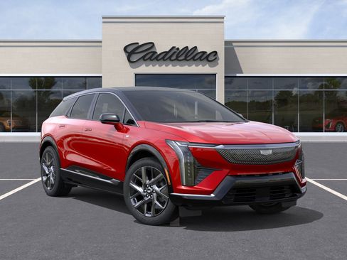 New 2026 Cadillac Optiq Luxury 1 w/ LPO, Floor Liner Package AWD/4WD image 7