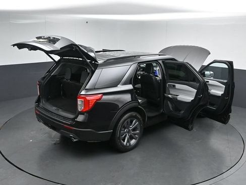 Certified 2024 Ford Explorer XLT w/ Equipment Group 202A AWD/4WD image 61