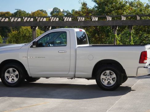 Used 2012 RAM 1500 Classic SLT w/ Luxury Group image 3