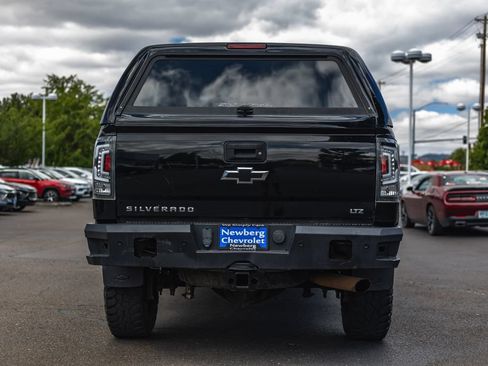 Used 2017 Chevrolet Silverado 3500 LTZ w/ Midnight Edition AWD/4WD image 10