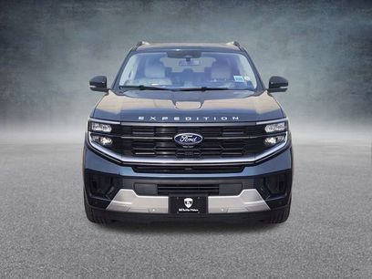 New 2025 Ford Expedition Max Platinum w/ Platinum Ultimate Package