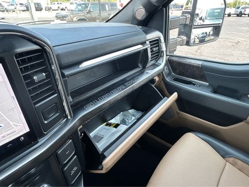 Used 2024 Ford F250 Lariat w/ Chrome Package AWD/4WD image 67