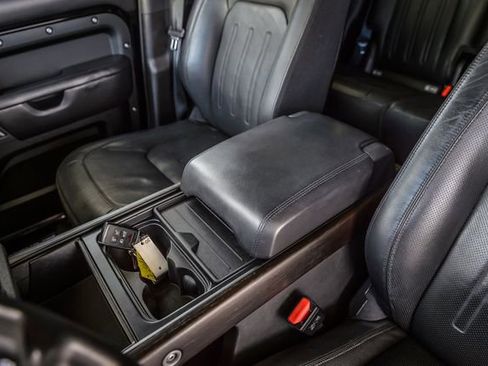 Used 2020 Land Rover Defender 110 X AWD/4WD image 38