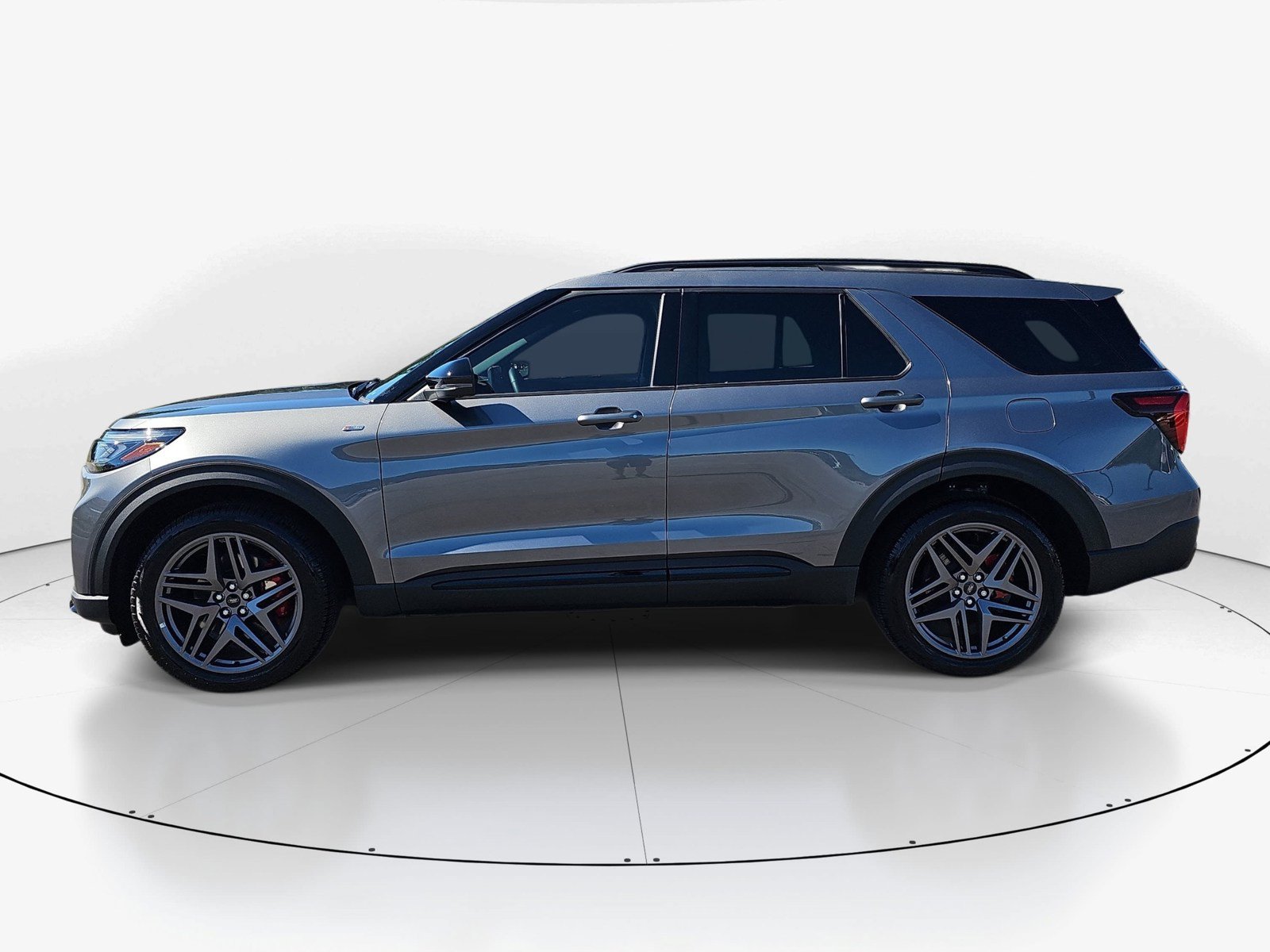 Used 2026 Ford Explorer ST-Line w/ ST-Line Street Pack AWD/4WD image 7