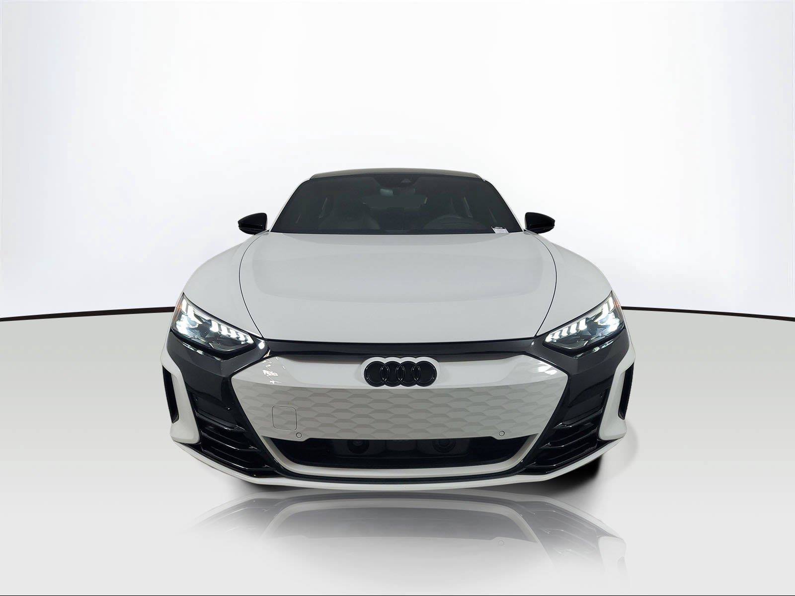 Used 2023 Audi RS e-tron GT AWD/4WD image 2