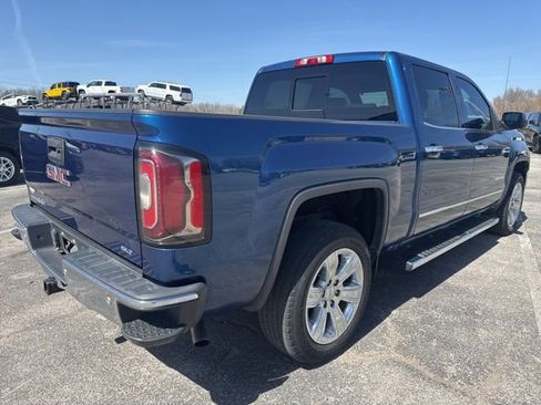 Used 2017 GMC Sierra 1500 SLT image 2
