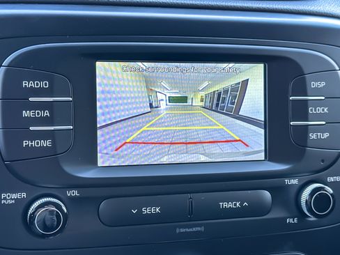 Used 2019 Kia Soul FWD image 19