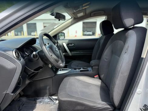 Used 2013 Nissan Rogue S AWD/4WD image 2
