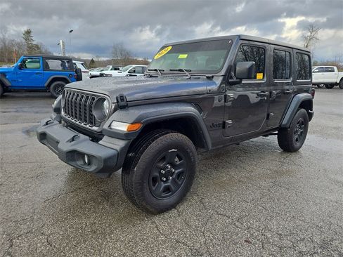 Used 2024 Jeep Wrangler Sport image 9