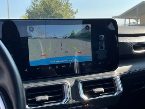 Used 2024 Ford Mustang Premium image 17