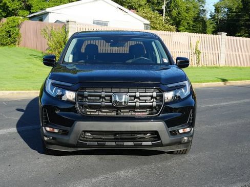 Used 2025 Honda Ridgeline Sport image 2