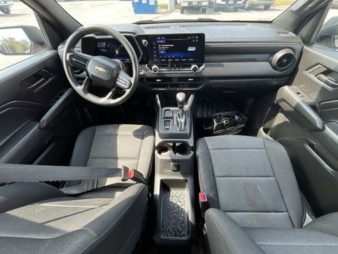 Used 2023 Chevrolet Colorado W/T image 13