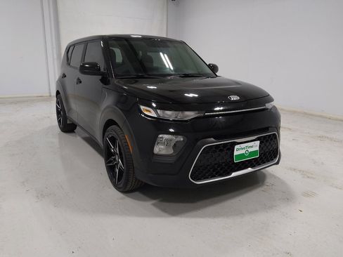 Used 2021 Kia Soul LX image 13