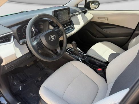 Used 2022 Toyota Corolla LE w/ LE Convenience Package FWD image 16