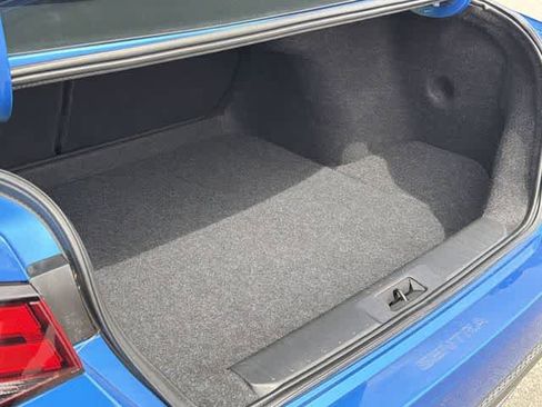 Used 2022 Nissan Sentra SR w/ SR Premium Package image 26