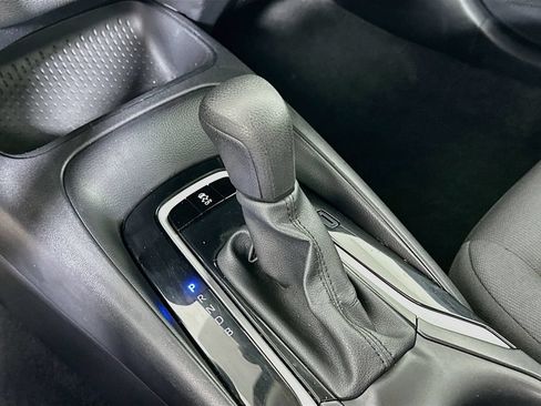 Used 2024 Toyota Corolla LE FWD image 17