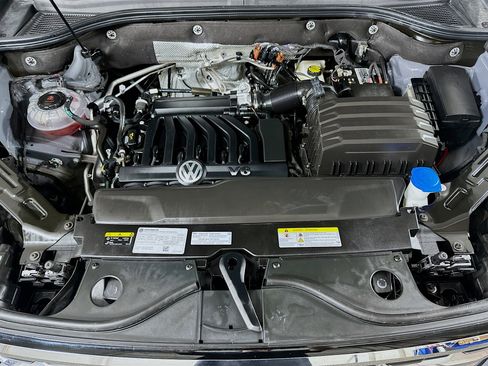 Certified 2023 Volkswagen Atlas Cross Sport SEL AWD/4WD image 29