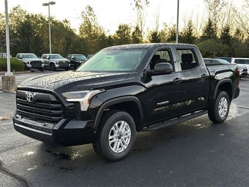 New 2026 Toyota Tundra SR5 image 2