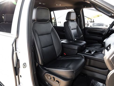 Used 2022 Chevrolet Suburban Premier image 35