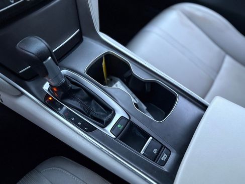 Used 2019 Honda Accord EX image 21