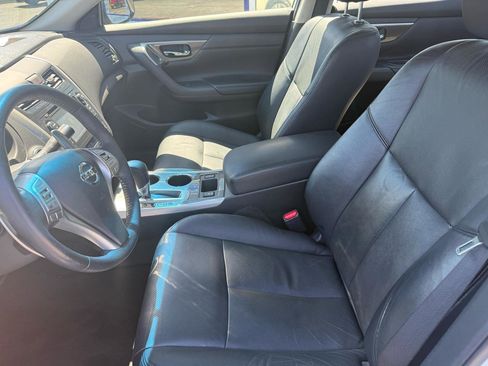 Used 2015 Nissan Altima 3.5 SL FWD image 11
