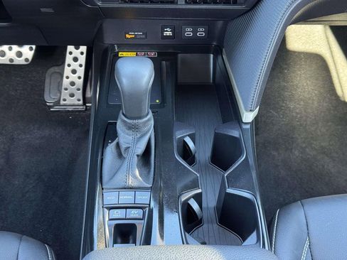 Certified 2025 Toyota Camry SE image 6