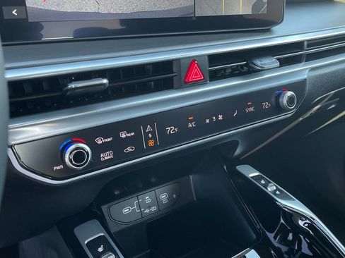 New 2026 Kia Sorento SX image 18