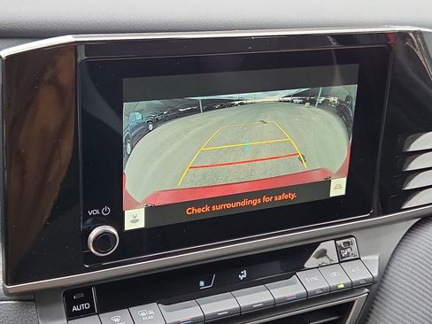 Used 2026 Toyota Camry SE w/ Convenience Package FWD image 25